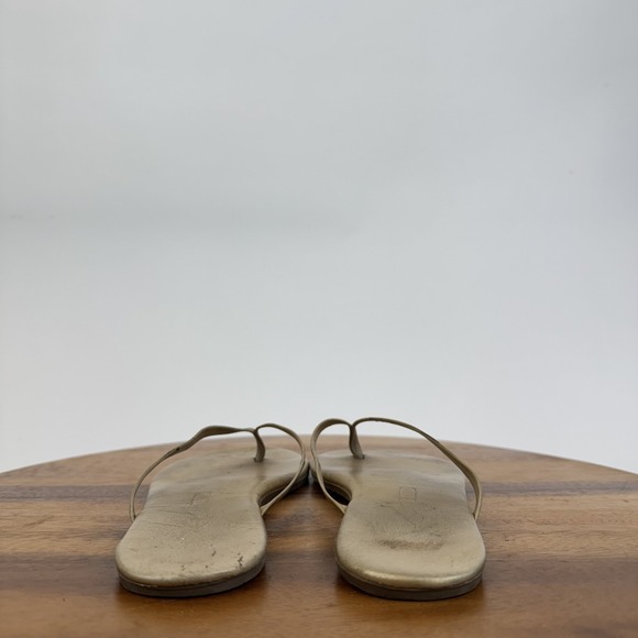 Womens Tkees Metallics Gold Leather Thong Flip Flops Shoes Sandals Size‎ 7 M GUC - Picture 5 of 8